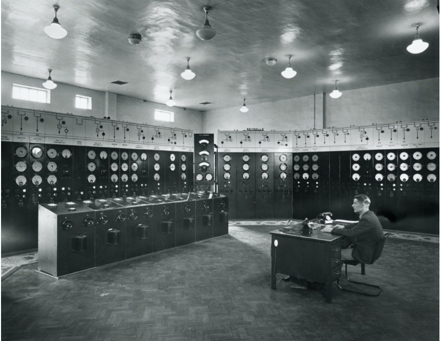 Figure 3: Automation in Abadan: inside the refinery power station control room, late 1940s. Source: BP 115890B.